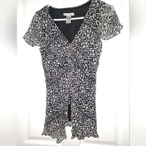 Beautiful V-neck blouse.